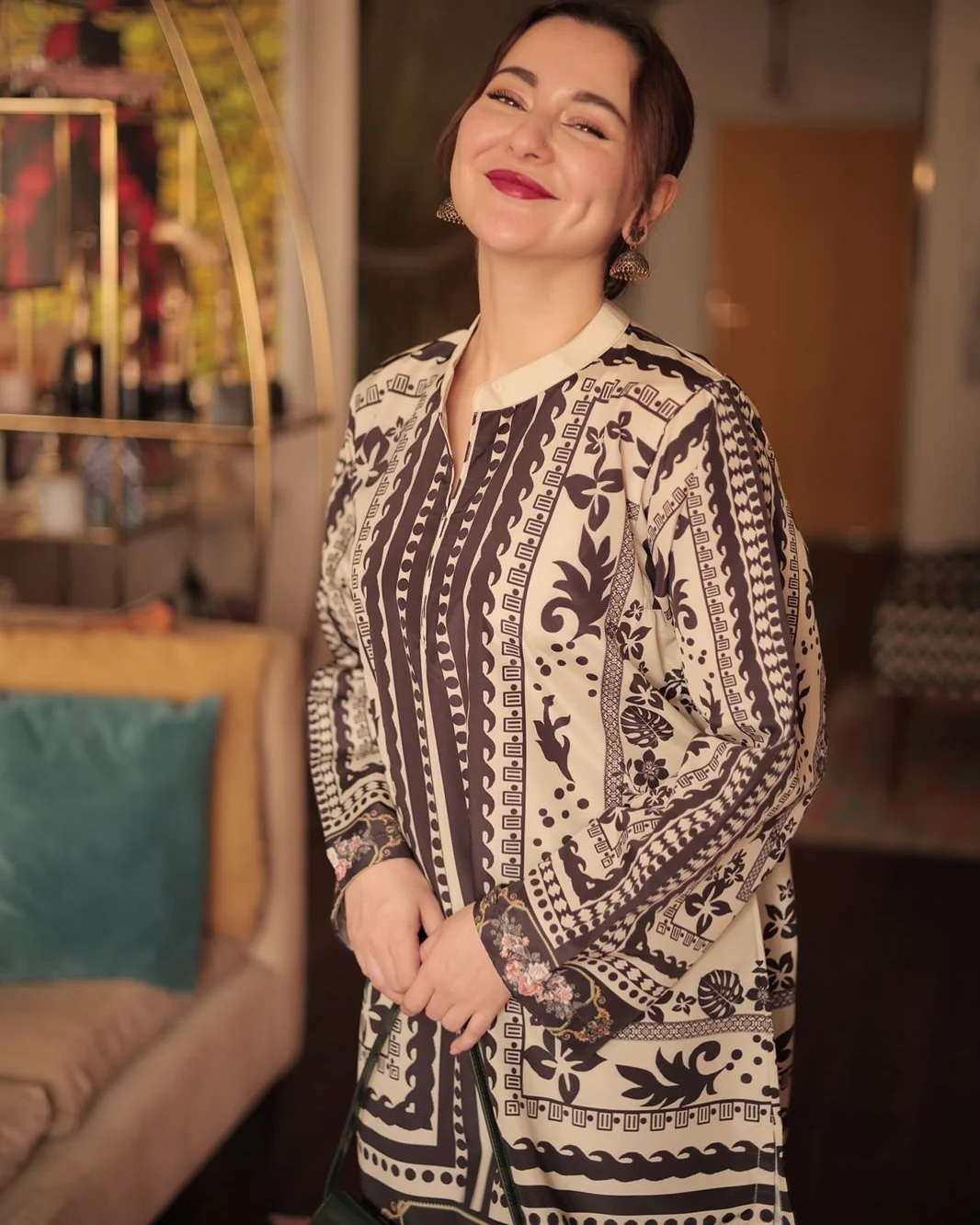 Trendy Hania Amir Unstitched 2pcs Set - UN-804