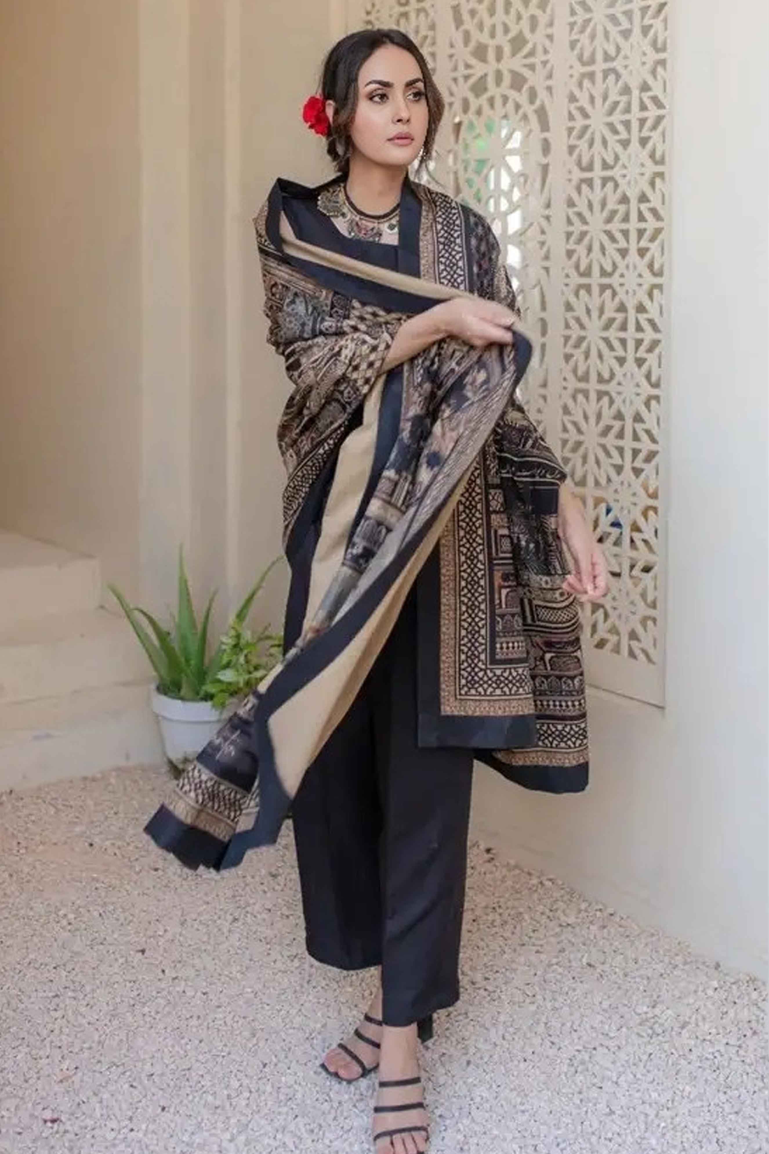 Odhnis / Dupatta For Women - Shawl-004
